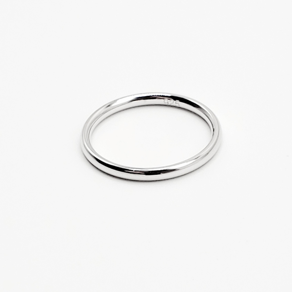Sterling silver wedding band